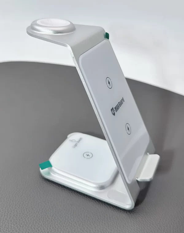 Maxguard 15W 3 In 1 Wireless Charging Station Fast Charger MW06 (For Apple)