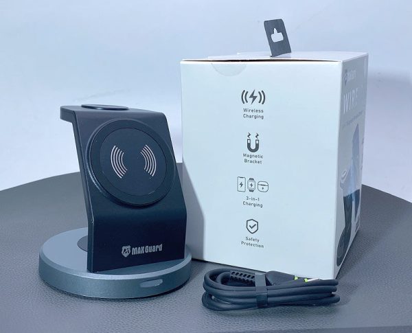 Maxguard 15W 3 In 1 Wireless Charger CW03 (for MagSafe)